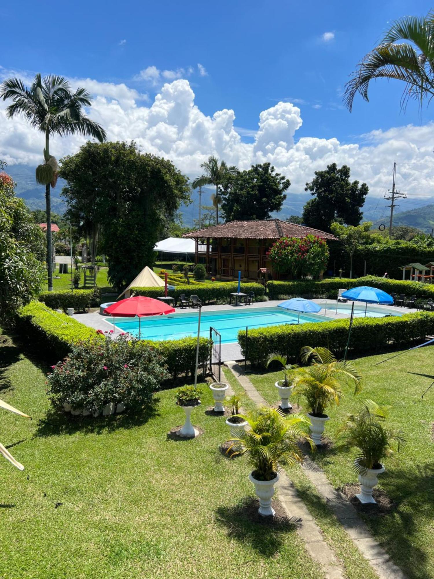 Villa Alejandra Del Quindio Calarcá Exterior foto